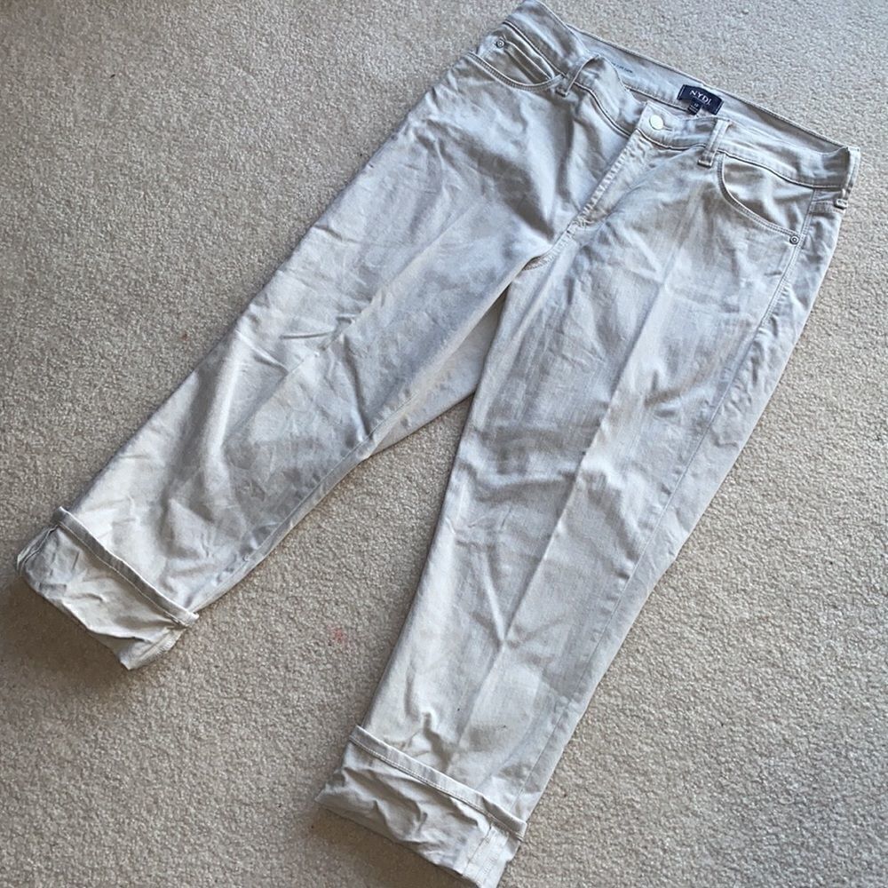 NYDJ “Dayla” Wide Cuff Capri!!